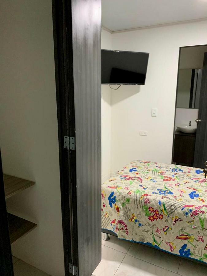 Aloha Hostel Bogotá Esterno foto